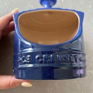 Le Creuset Blue Stoneware Salt Crock - cornflower blue salt cellar/salt pig